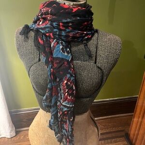 Multicolor Patterned Scarf